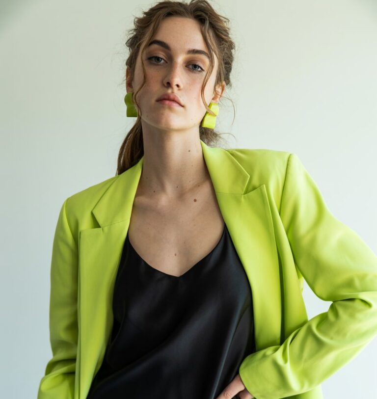 20 Quirky Fashion Hacks Every Girl Will Want to Steal ASAP