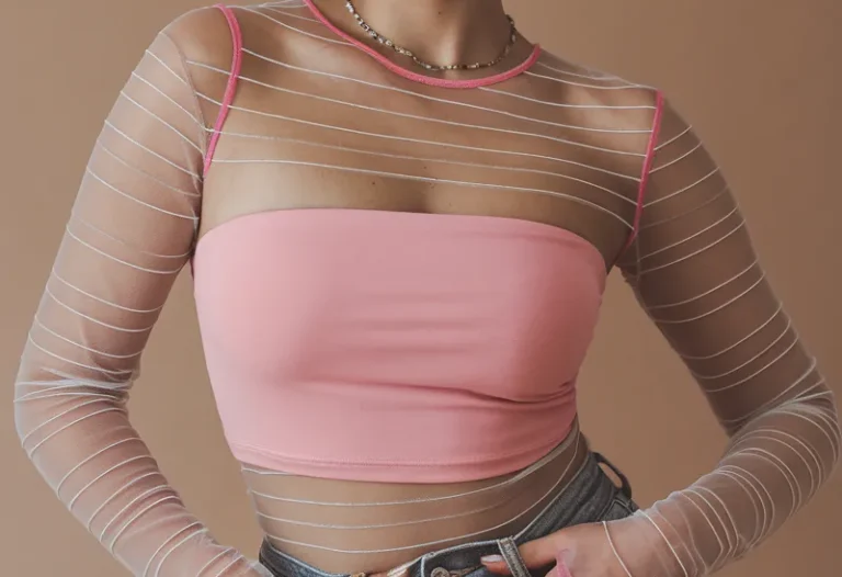 17 Pink Tube Top Outfit Ideas That Look Cute, Confident & Effortlessly Stylish 💗